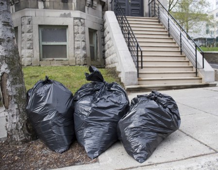 Residential and commercial recycling services
